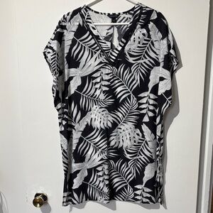 Tahari Black and White Leaf Print Swim Coverup